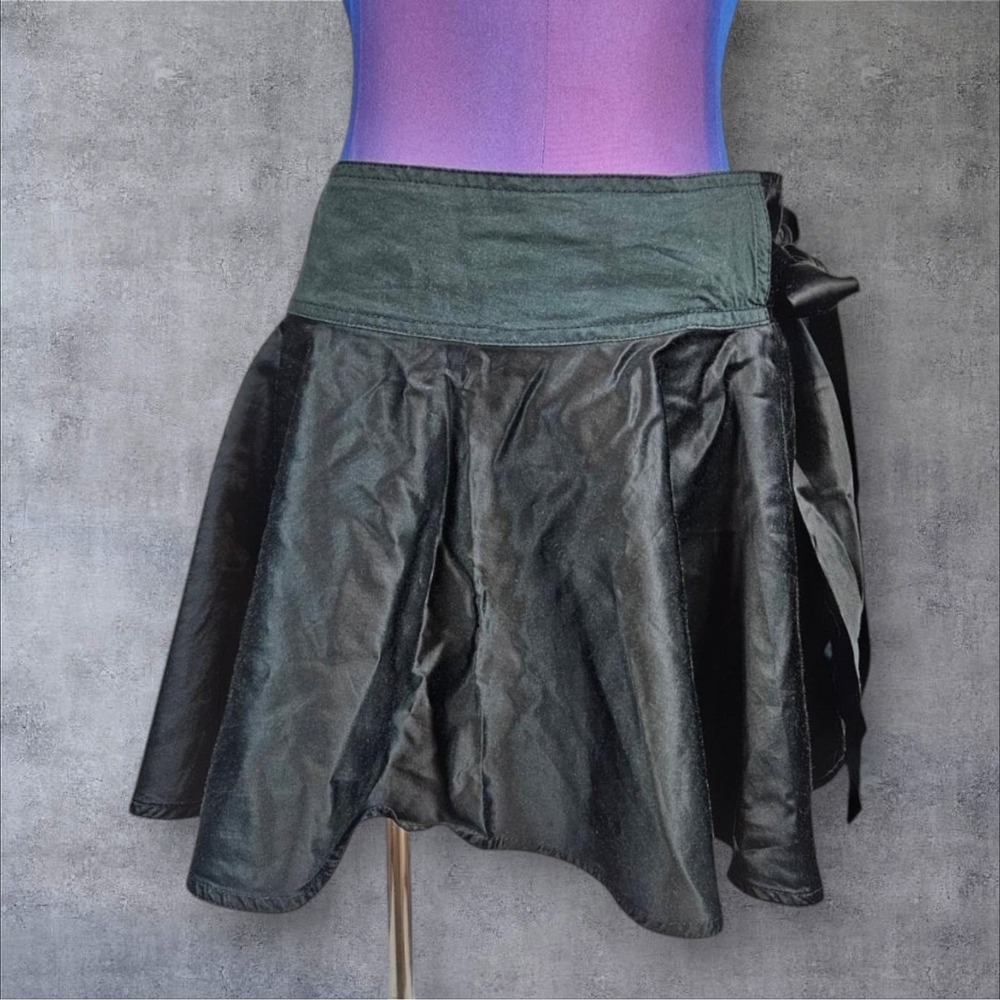 Joie Black Satin Flare Mini Skirt Side Tie Sash Size 6 Women's G53